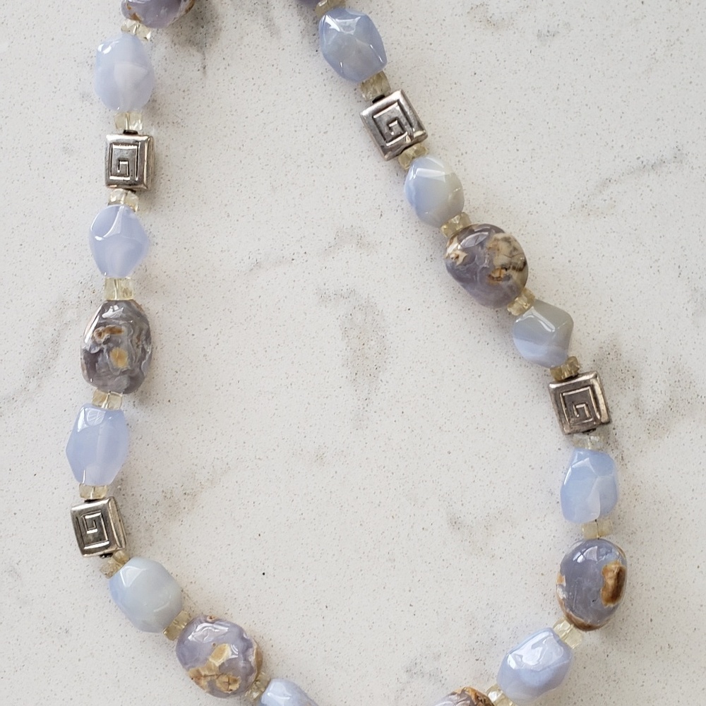 Necklace natural stone and silver